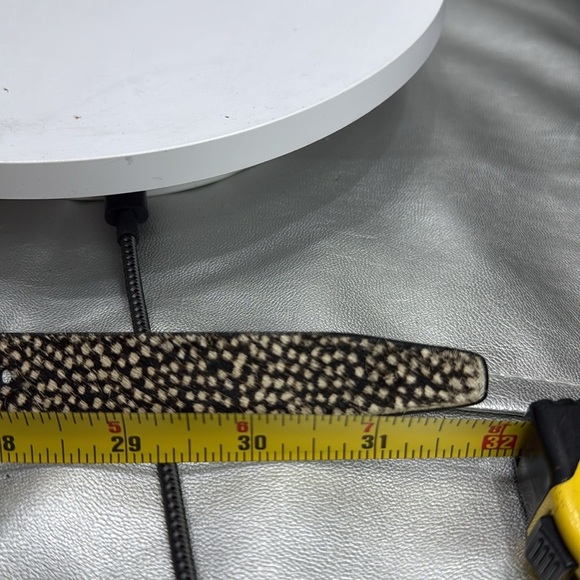 (H) Cole Haan Women's Dyed Brazilian Cowhide Belt
Size XS, Slim, Brown and White - Picture 12 of 13